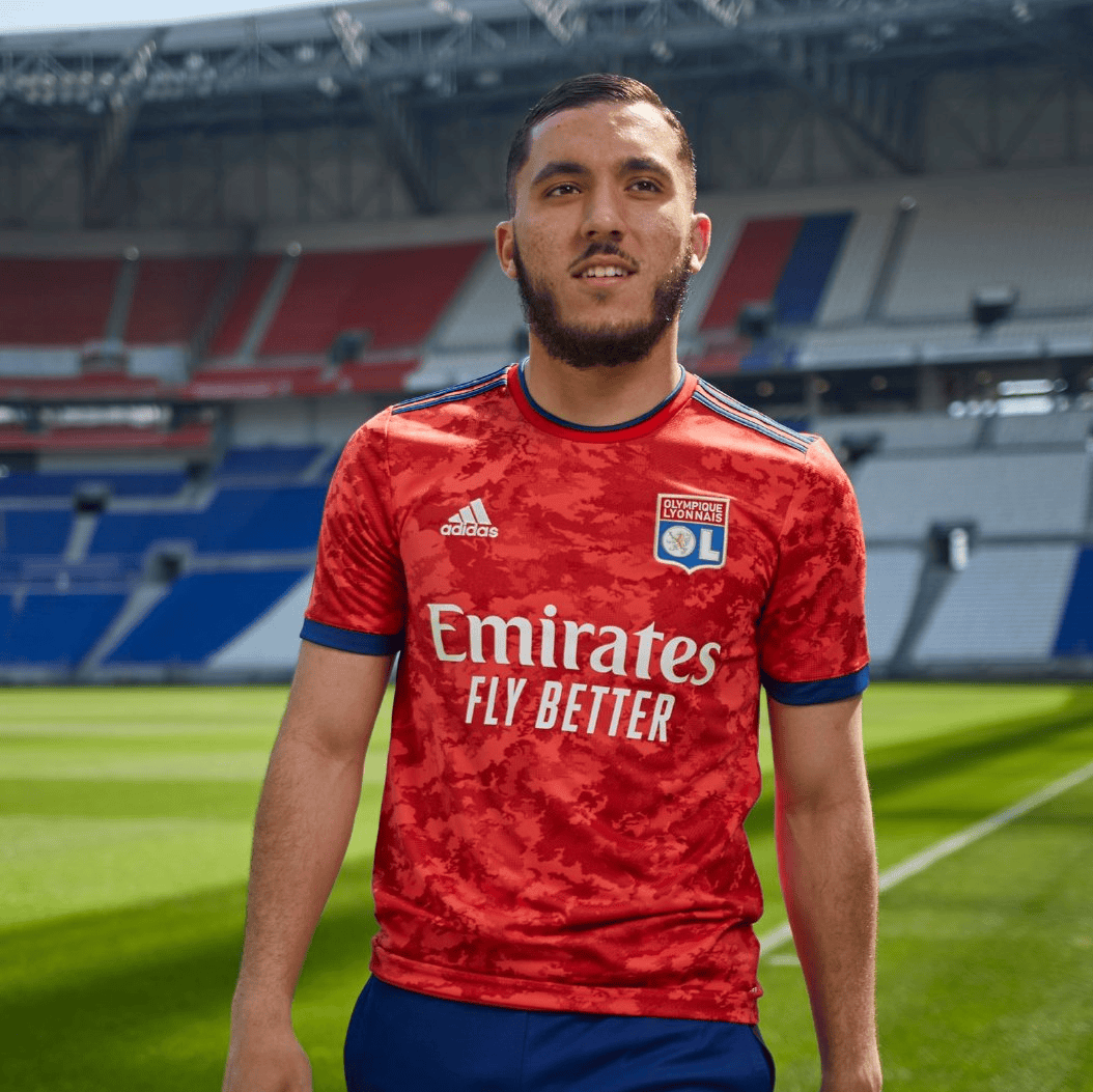 包含巴塞罗那训练开放日，国际比赛日主帅复盘引欢呼，法国杯在即，训练强度明显提升的词条