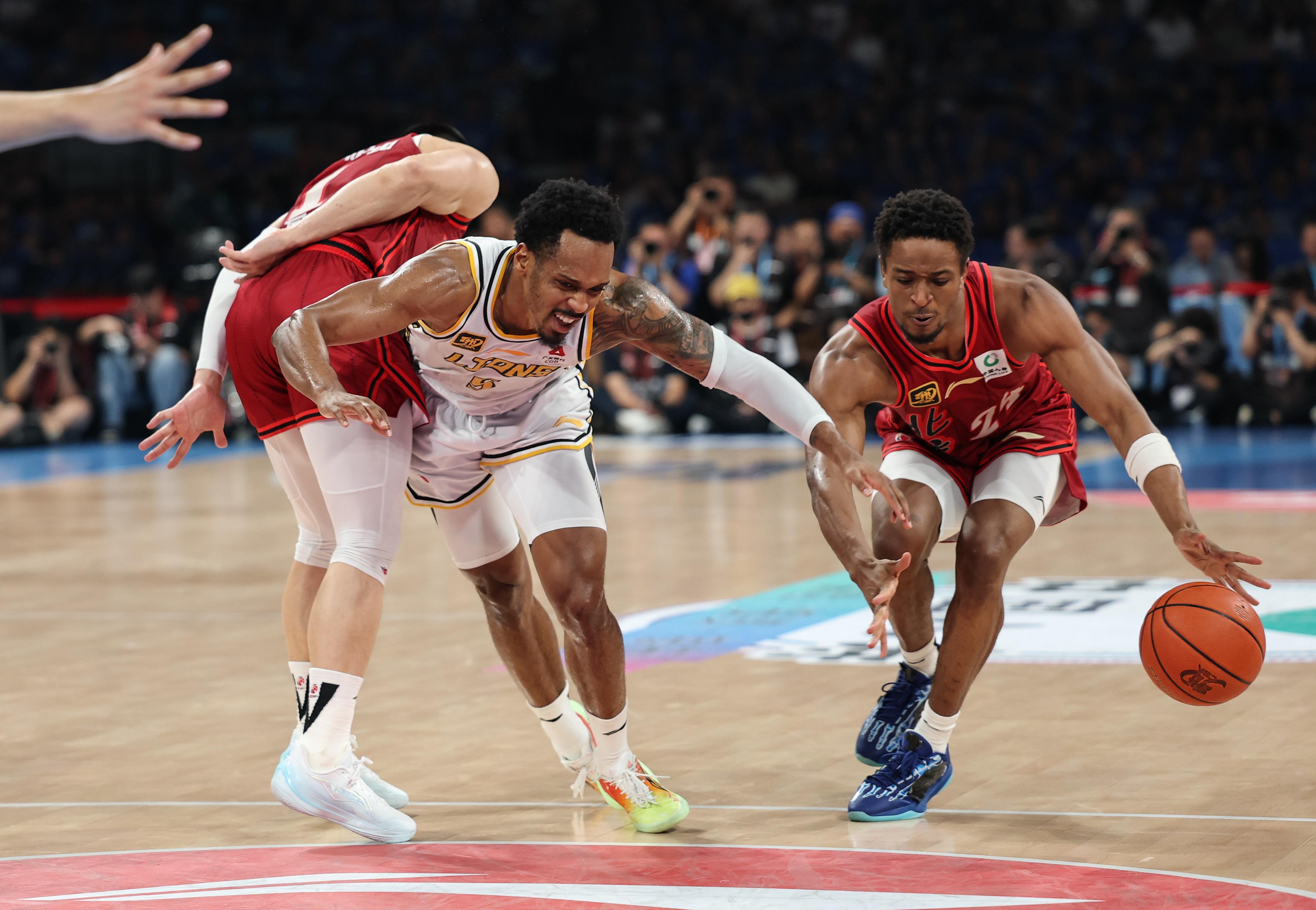 关于赛地聚焦：NBA总决赛赛前热度飙升，马赛造点机会，震撼外界，年轻球员得到机会的信息