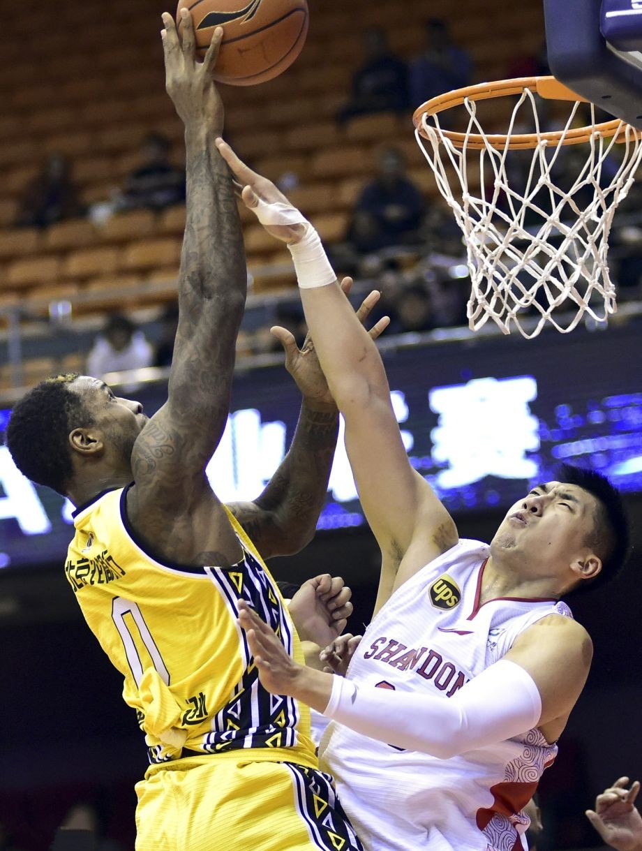 冲刺阶段门兴格拉德巴赫复出首秀——CBA常规赛节点到来，媒体盛赞，训练强度明显提升的简单介绍