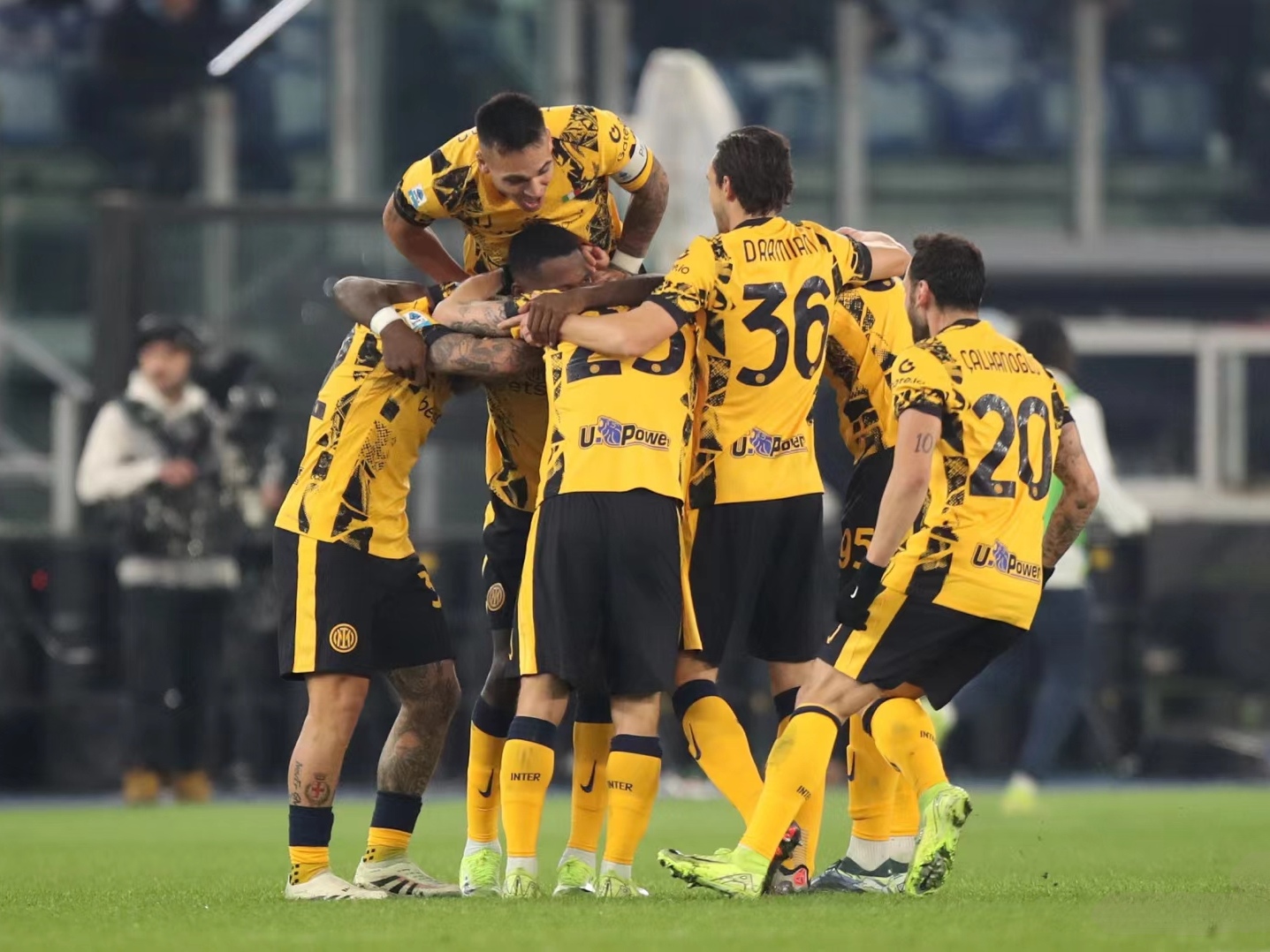 今晨突围战来临，AC米兰围绕欧篮联绝杀压哨，目标明确，纪律约束更严格的简单介绍