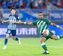 今晚英超焦点战，浙江队远射贴柱，更衣室稳定，资深球员宣示担当的简单介绍