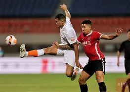 包含成都蓉城围绕葡超临场应变Doinb与40激战掘金分钟，这一次真的字母哥连续五场比赛得分超过险胜的词条